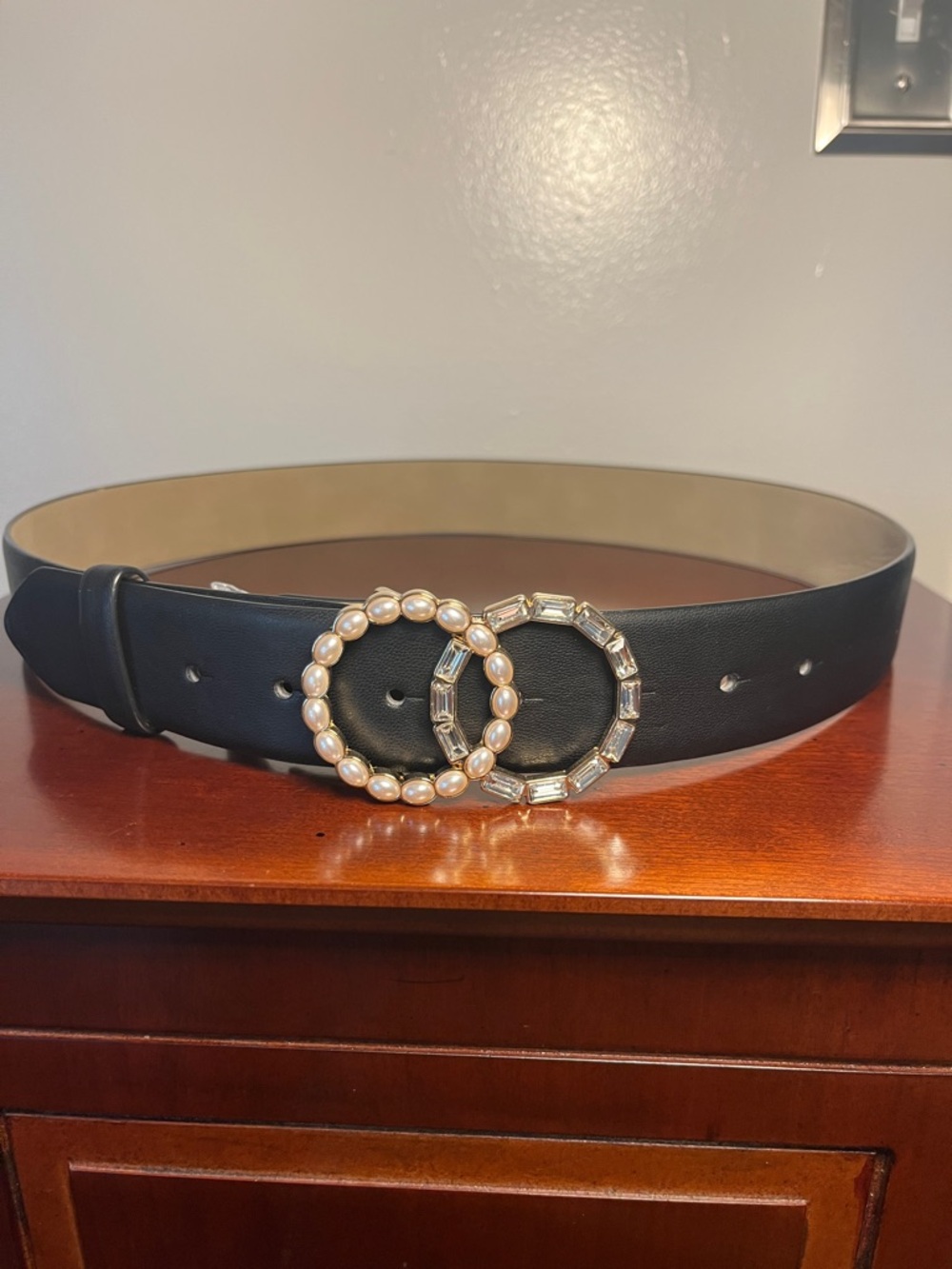 Vince Camuto Black Leather Belt with Pearl & Crystal Double Rings size medium